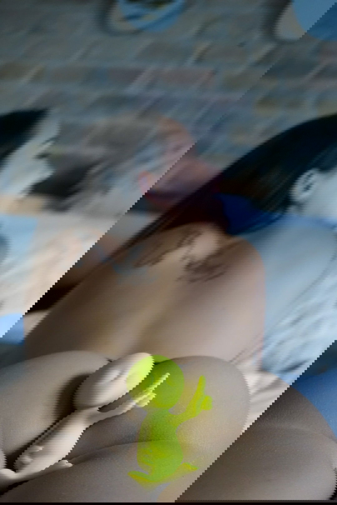 Alien Vibrator - Permissive -